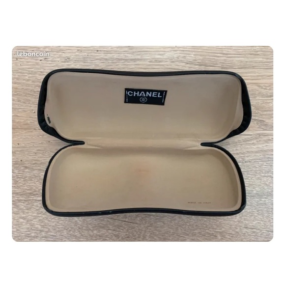 ONLY the case Authentic Chanel Glasses Case - Picture 2 of 7